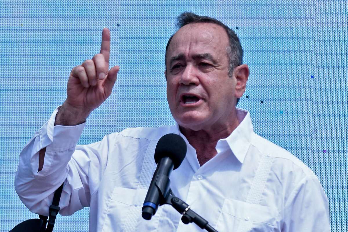 Alejandro Giammattei a favor del aborto en Guatemala (AFP)