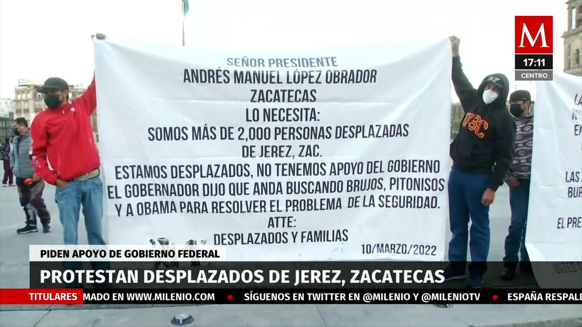 Desplazados por grupos criminales, protestan en Palacio Nacional