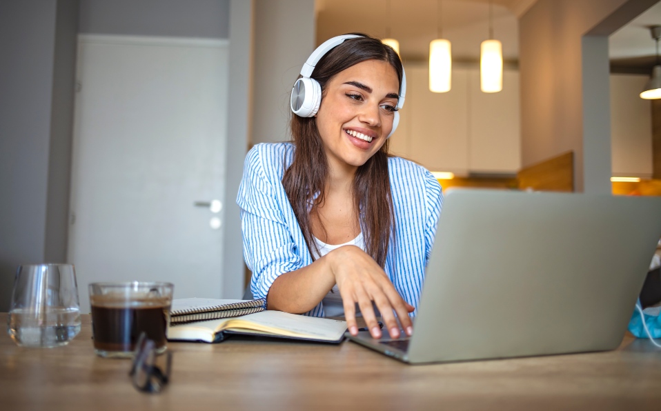 Aprender idiomas en línea (Shutterstock)