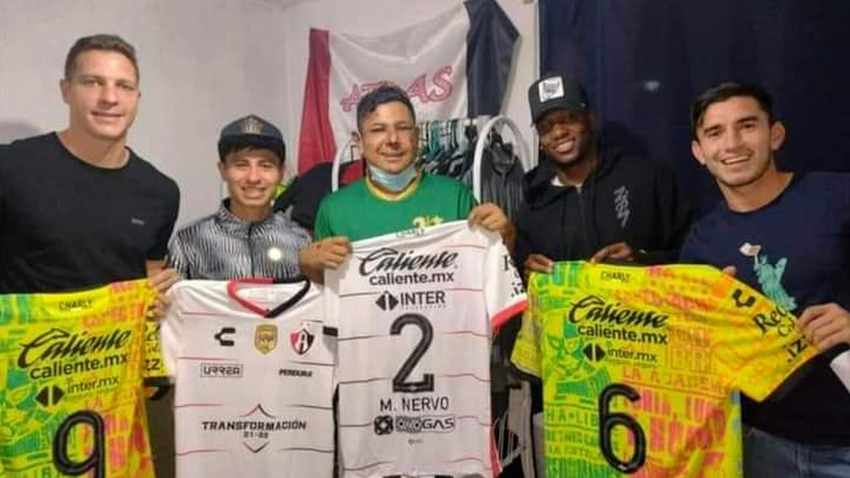Jugadores de Atlas visitan a lesionados de La Corregidora