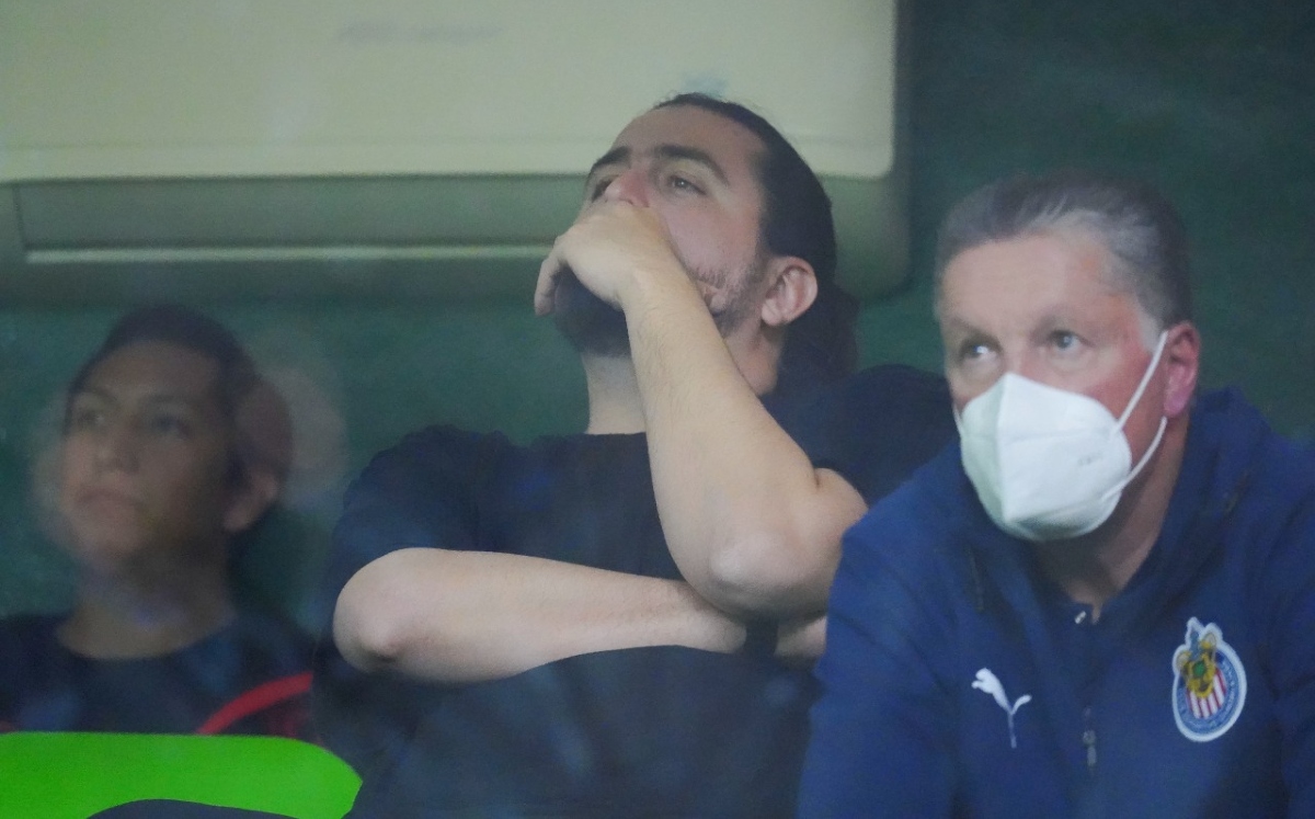 Amaury Vergara aclara quien designó a Leaño como entrenador de Chivas (Imago 7)