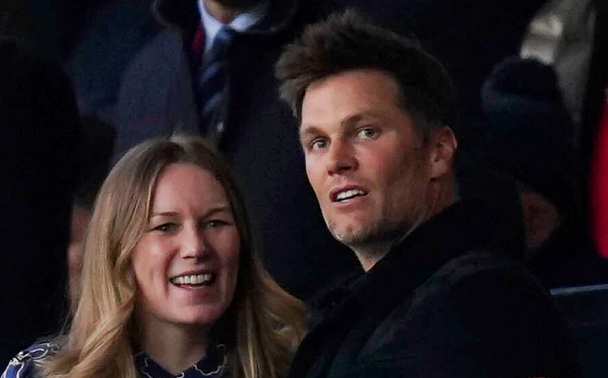 Tom Brady aplaude el hat-trick de Cristiano Ronaldo en el Old Trafford (AP)