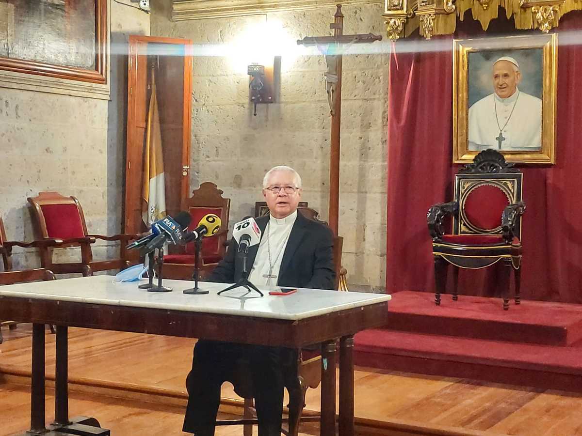 Cardenal lamenta los hechos de violencia en Jalisco (Rosario Álvarez)