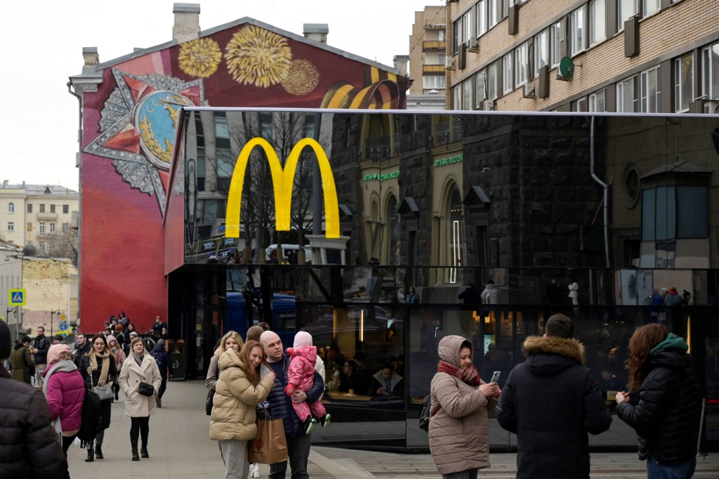 McDonald's ha sido una de las decenas de empresas que dejaron Rusia tras la invasión a Ucrania. (AFP)