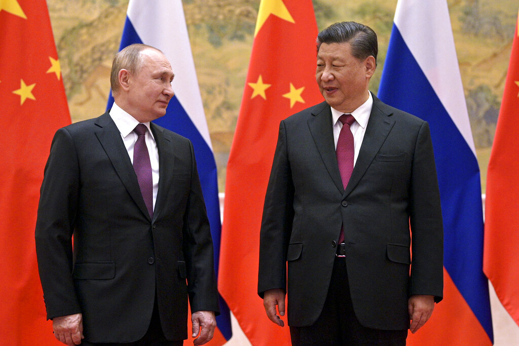 Los presidentes de Rusia y China, Vladimir Putin y Xi Jinping, en reunión bilateral. (AP / Archivo)