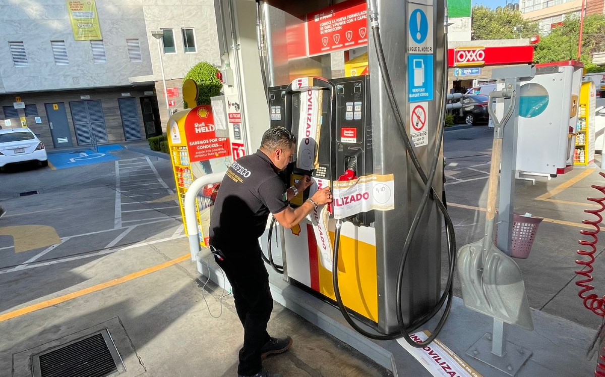 Profeco suspende dos gasolineras en CdMx y Edomex. | Twitter
