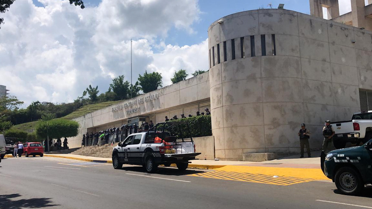 Con leyenda al artículo 331 del Código Penal, gobierno de Veracruz