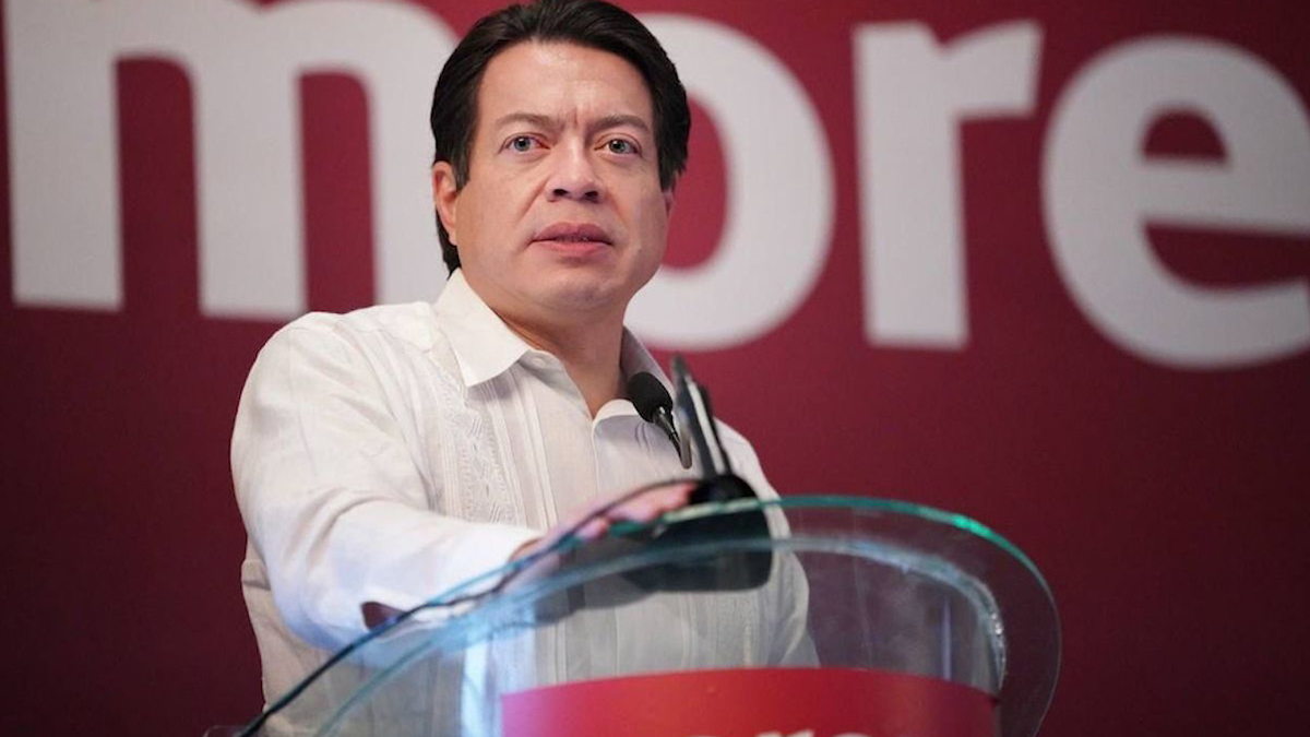 Mario Delgado arremete contra consejeros electorales por propaganda
