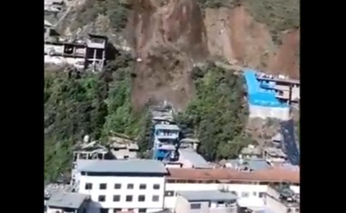 El alud fue captado en video por los usuarios en varios puntos de la zona de Perú. | Captura video