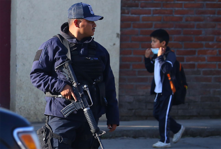 El Colegio de Bachilleres y la escuela primaria de Matanguarán suspendieron actividades desde el jueves tras la balacera. |Ariel  Ojeda
