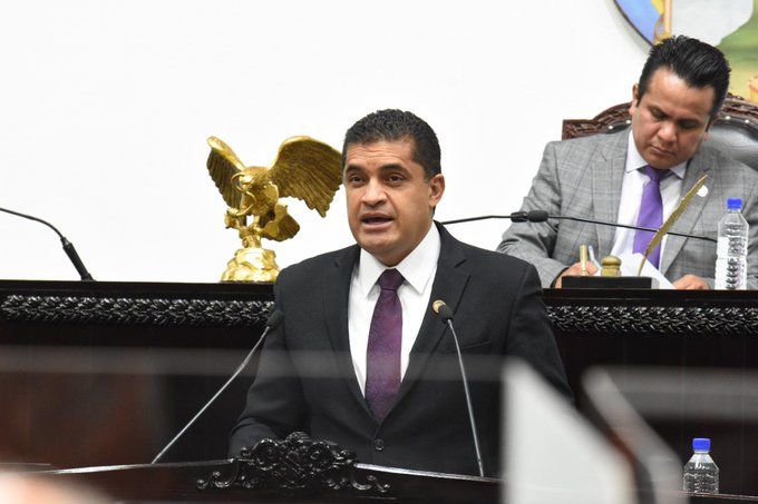 Julio Valera Piedras, coordinador del grupo legislativo del PRI. (Cortesía)