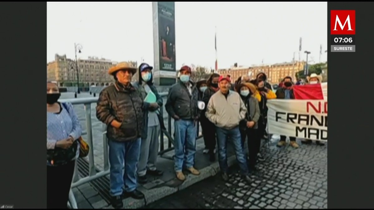 Protestan campesinos de Ciudad Valles en el Zócalo
