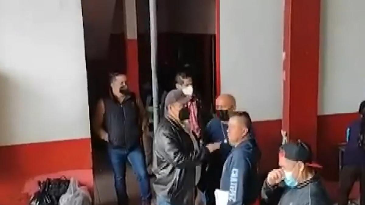 Bomberos de Veracruz se manifiestan y exigen destitución de comandante