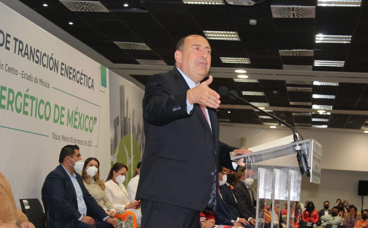 “Las condiciones son que sea barata, pero al mismo tiempo segura, soberana, que no se entregue al capital extranjero; bien distribuida. (Especial)