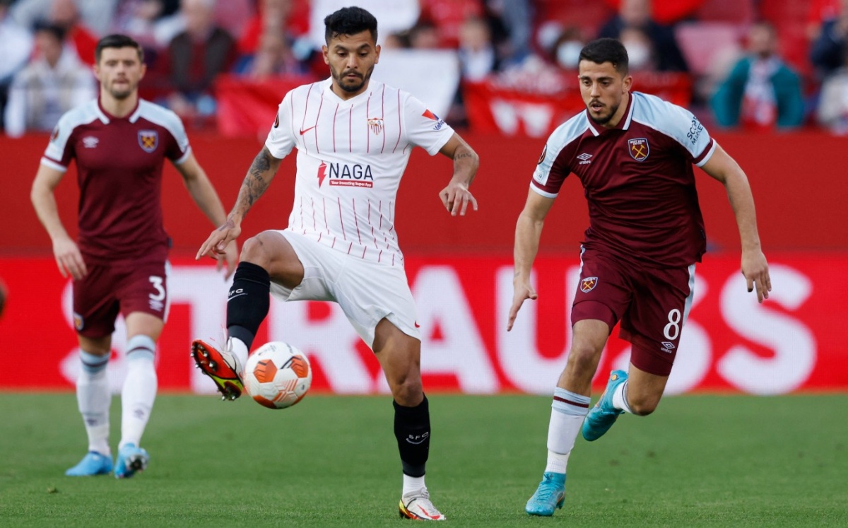 Tecatito Corona duda en volver a México "por cosas como lo de Querétaro" (Reuters)