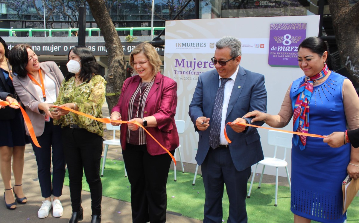 Gasman refirió que la exposición es un reconocimiento colectivo a las mujeres que están transformando al país. | Twitter