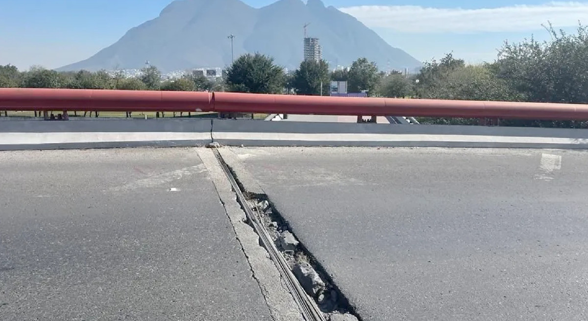 Monterrey anuncia cierres en 16 pasos a desnivel por reparación. Foto: Especial