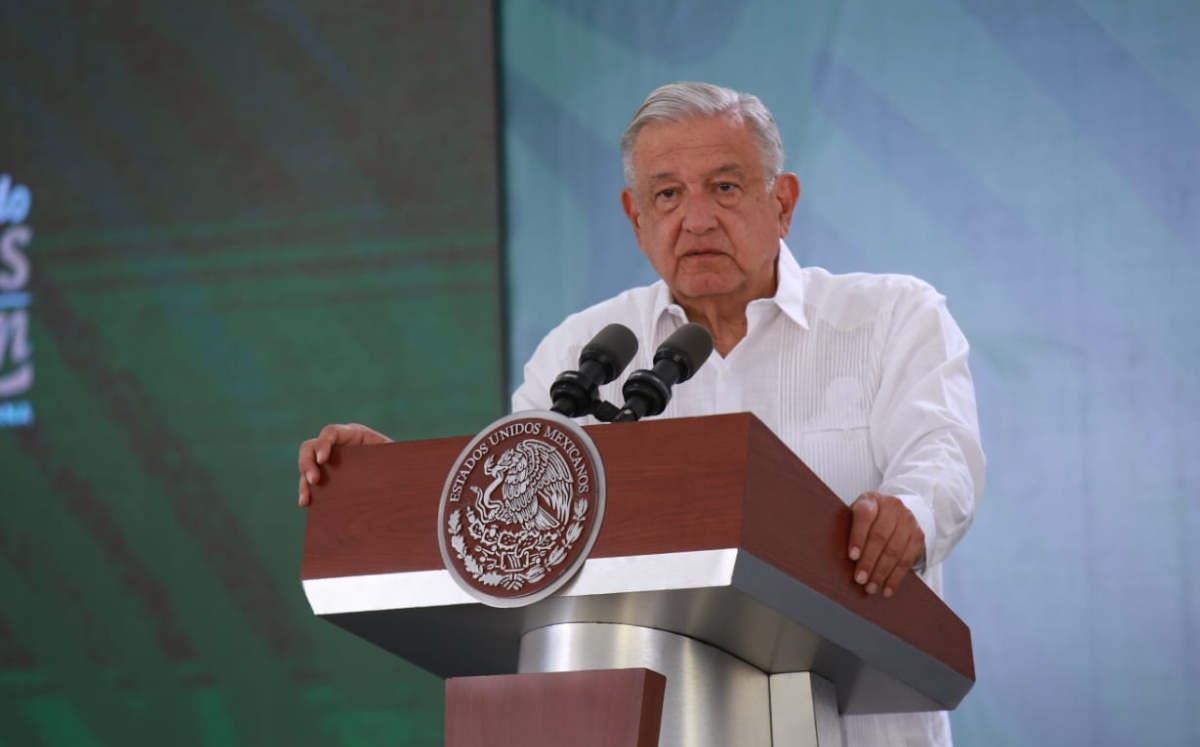 Andrés Manuel López Obrador durante su conferencia matutina en Minatitlán Veracruz. Foto: Juan Carlos Bautista.