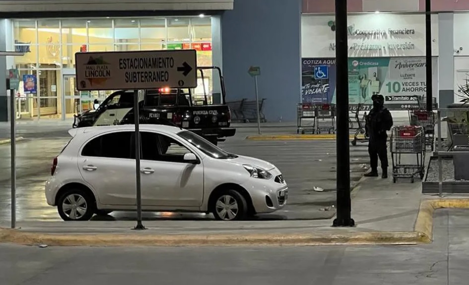 Asaltan a vendedor de autos y lo despojan de 350 mil pesos. Foto: Mayte Villasana.