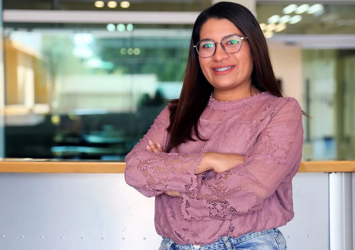 Sarah Disturbio también es feminista independiente y siempre está al tanto de lo que acontece por la lucha de esa libertad que se busca como mujeres. 
