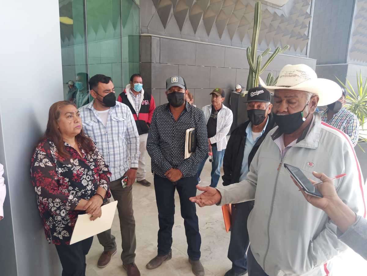 Campesinos del ejido San Luis de Torreón exigen que haya diálogo. (Luis López)