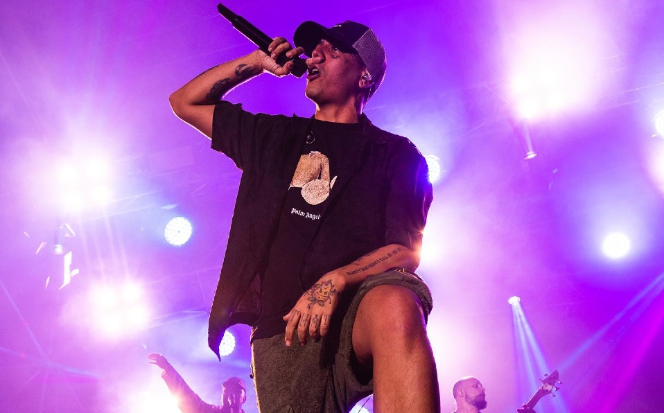 Duki detiene concierto en Lollapalooza al ver que fans comenzaban a desmayarse