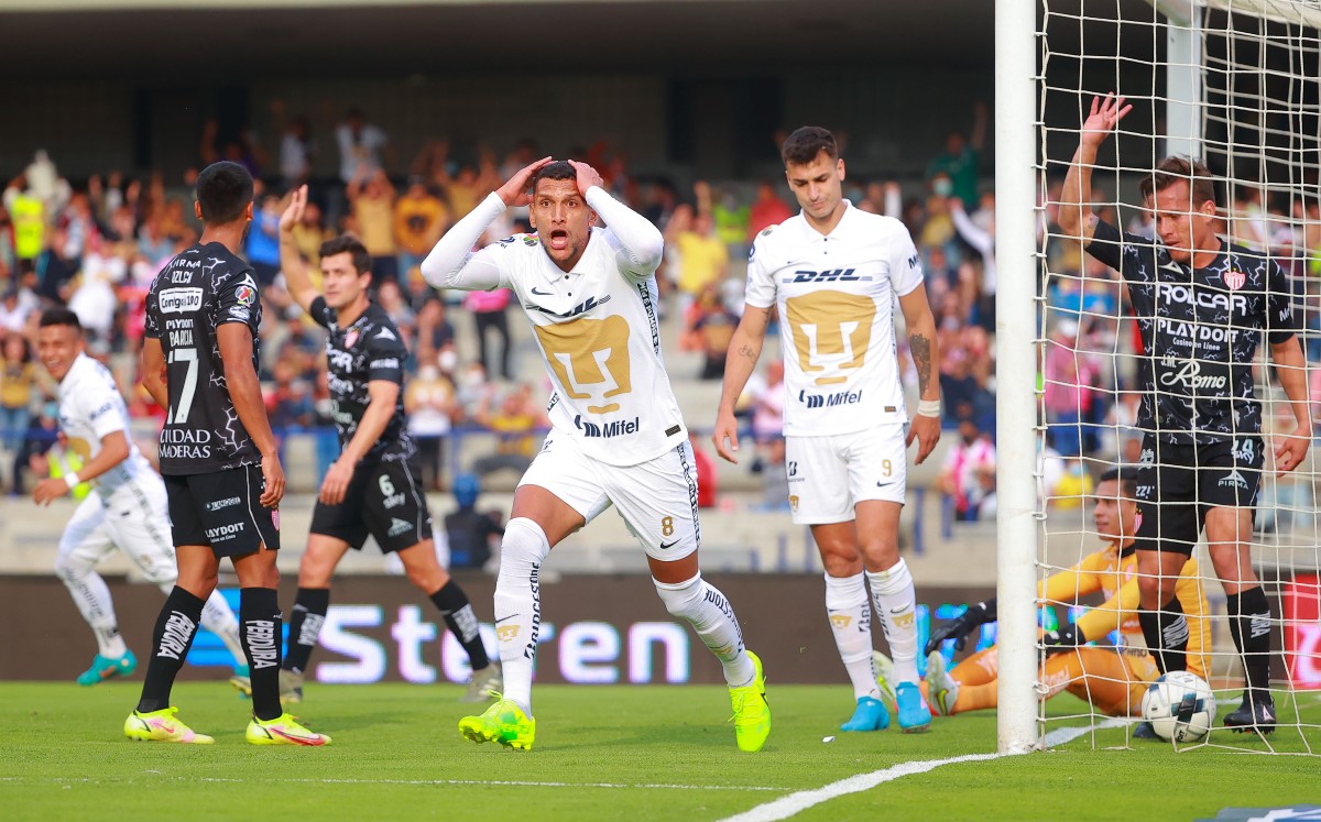 Pumas cae ante Necaxa en Ciudad Universitaria (Imago7)
