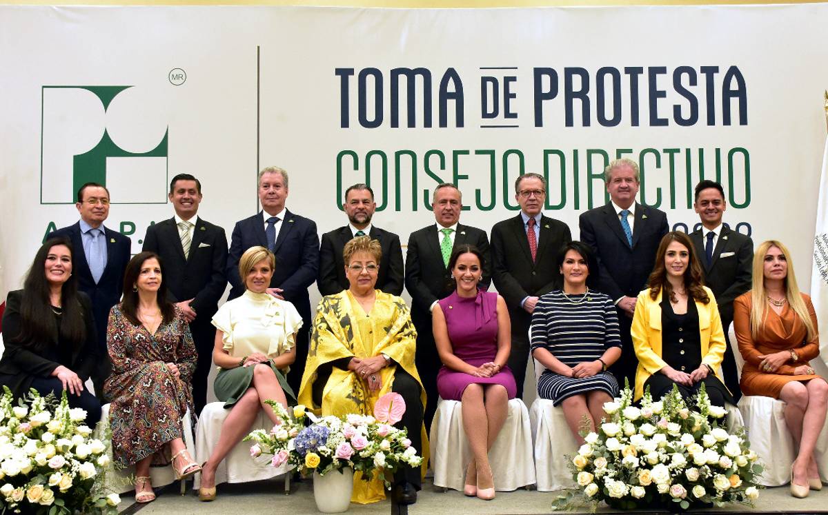 Toma de protesta AMPI León.-