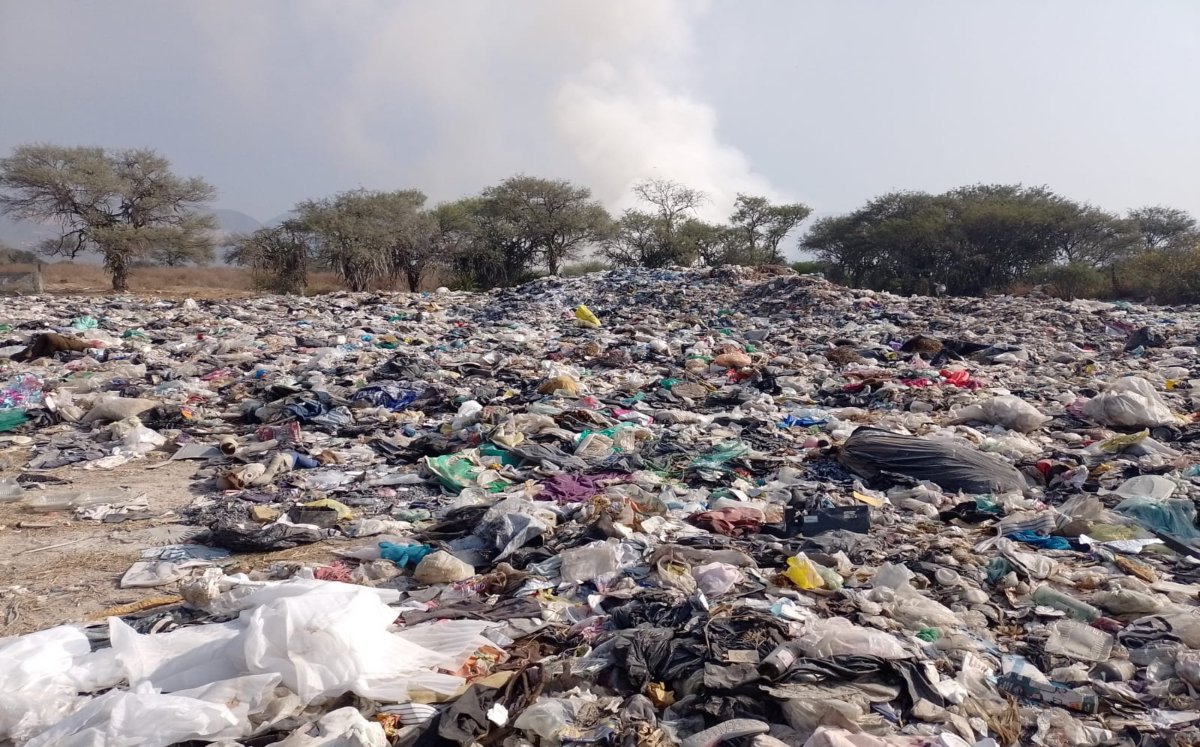 Dejan de utilizar patio de maniobras de residuos en Tehuacán por contaminación | Apolonia Amayo