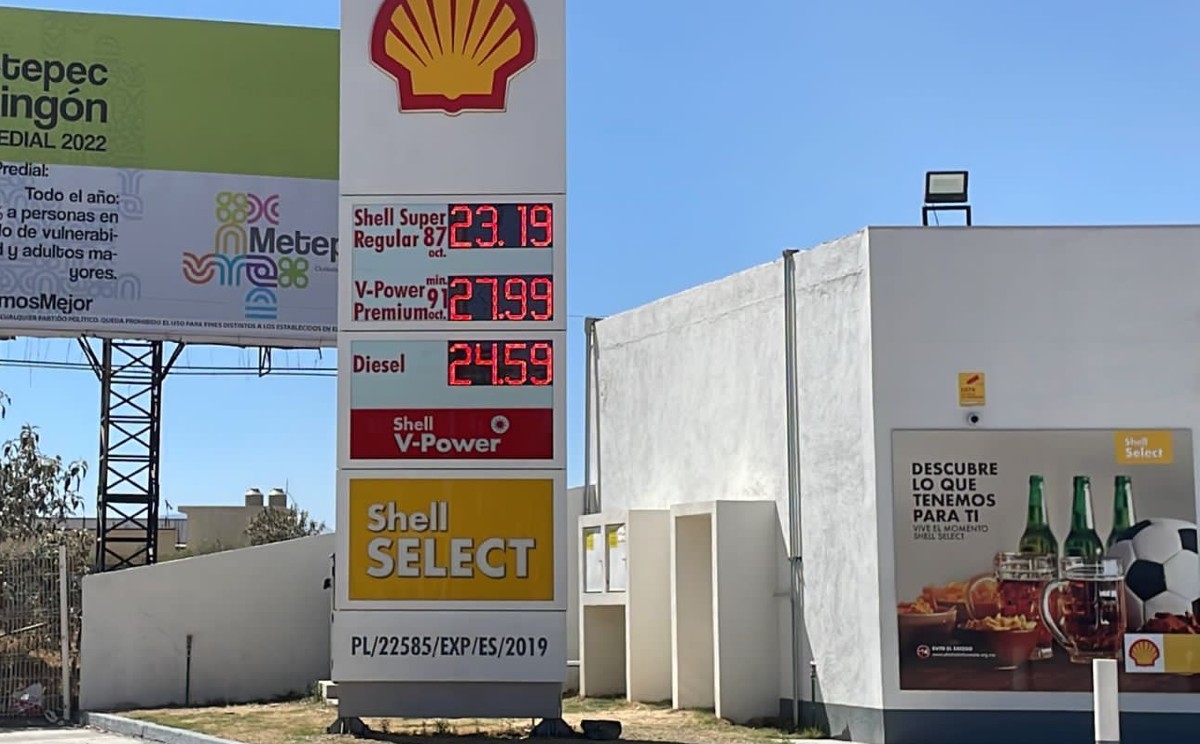 "Despidámonos de la gasolina de 18.20 y 18.50 pesos el litro”. (Abadiel Martínez)