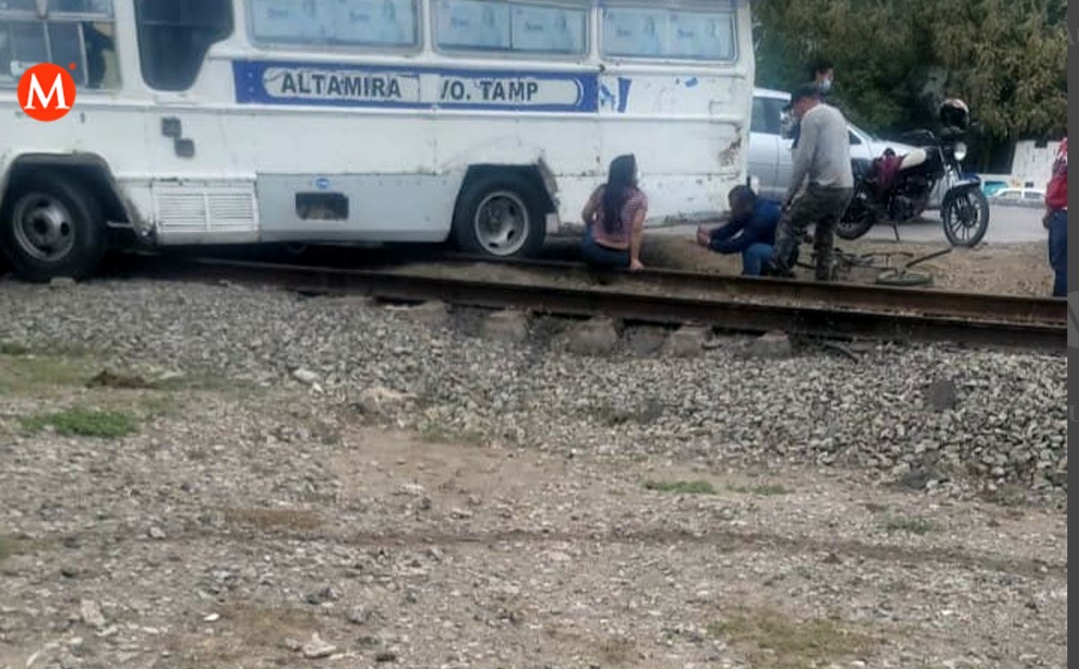 Familiares despiden menor atropellado en su bicicleta en Tampico