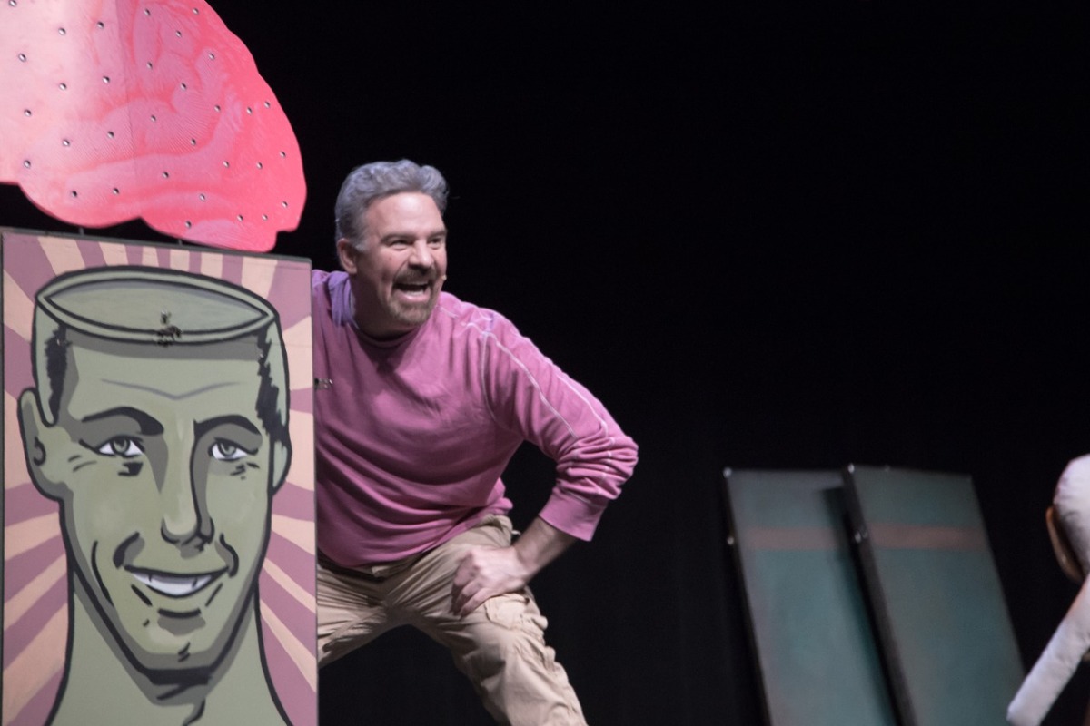 Hoy es el reestreno del soliloquio de Ari Telch. Especial