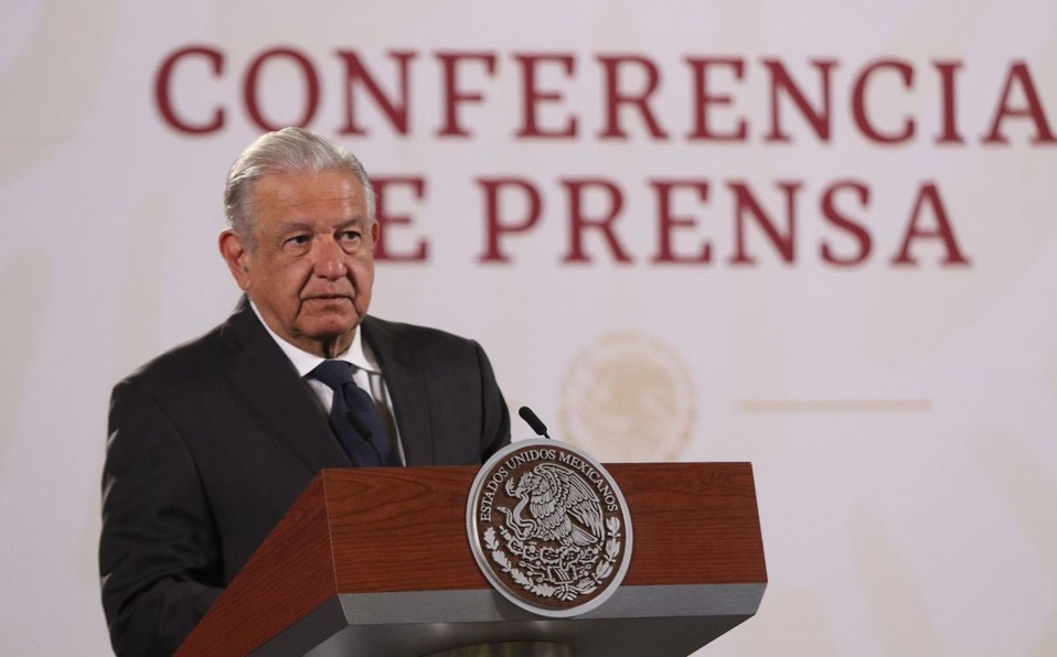 INE emite medidas cautelares contra mañaneras de AMLO por propaganda