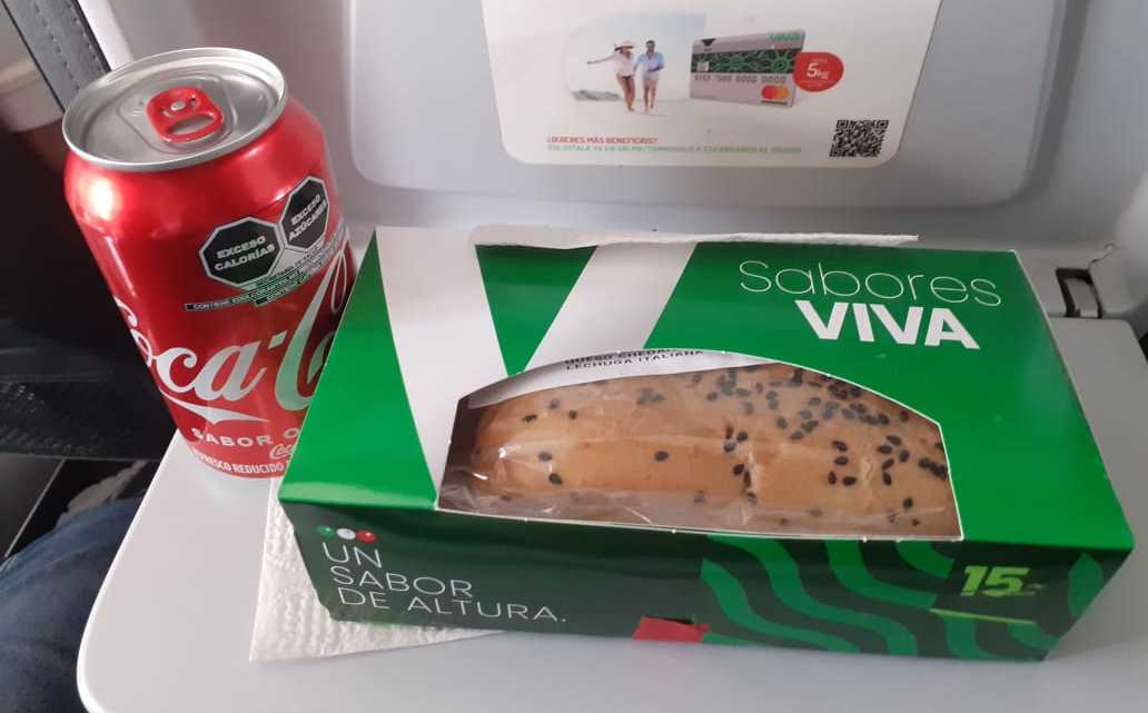 Por qué no viajar con VivaAerobus? – EL HUB (@BetoSanro)