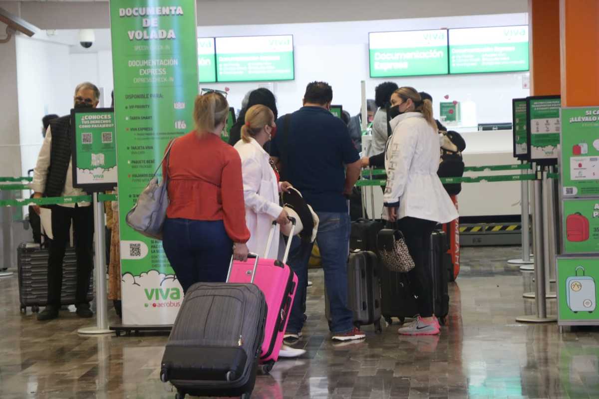 Los viajeros expresaron que esperan que el nuevo aeropuerto sea una “buena experiencia”. Foto: Raúl Palacios