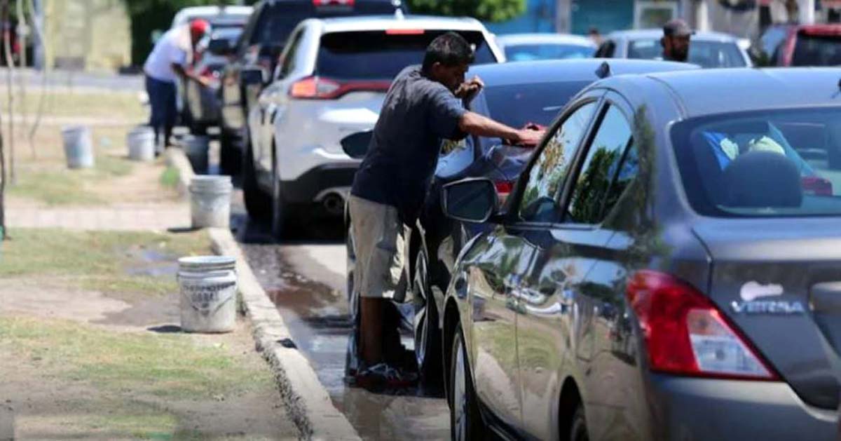 Autolavados en Torreón. (Mauricio Román)