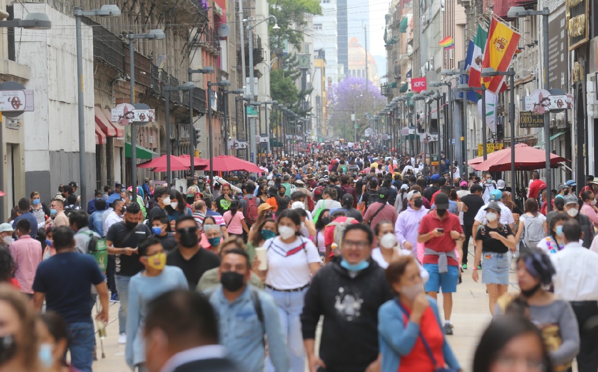 A pesar de la baja en los casos, continúa la epidemia de covid-19 en México. | Jorge Carballo
