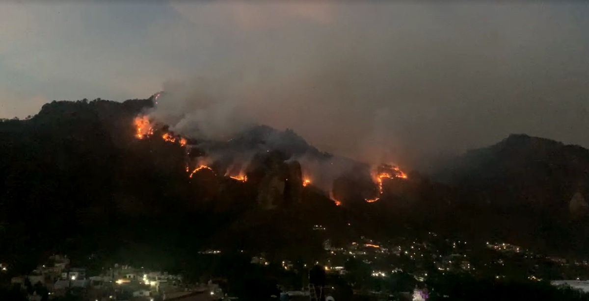 El fuego aún no ha sido controlado. (Especial)