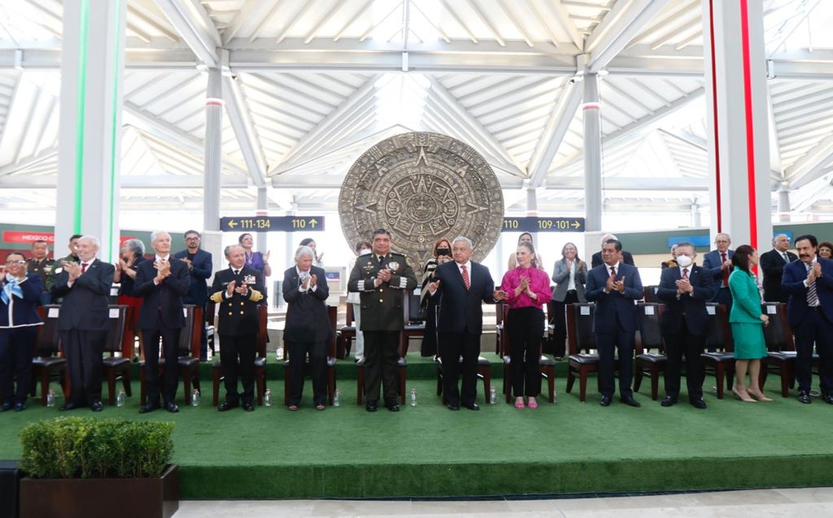 Gobernador asiste a la inauguración del Aeropuerto Internacional Felipe Ángeles