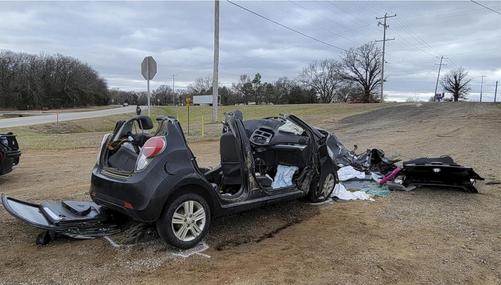 Mueren seis estudiante tras un choque en auto (AP)