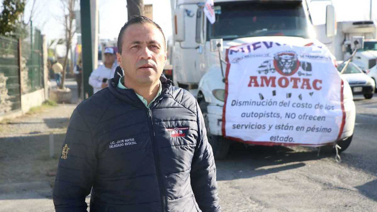 Transportistas en Nuevo León se unen a paro nacional para exigir seguridad en carreteras