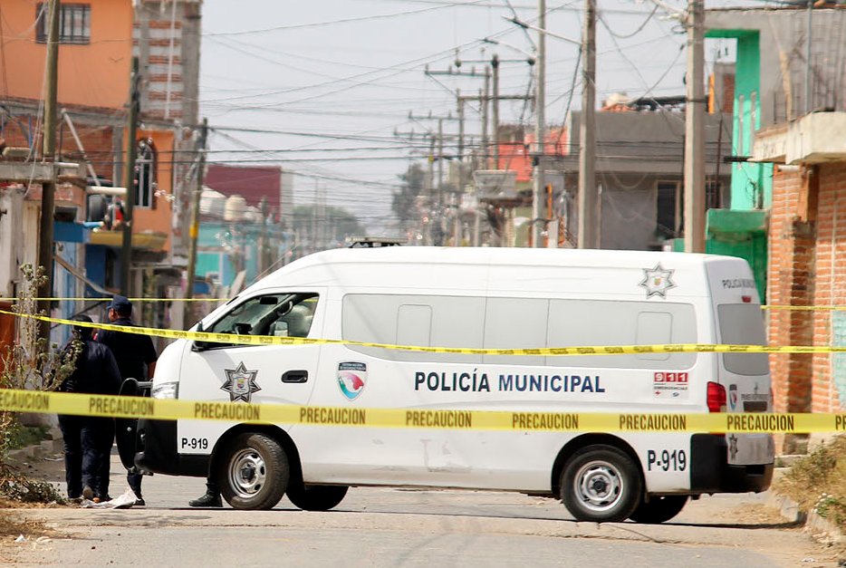 Encuentran dos cadáveres envueltos en Puebla | Especial