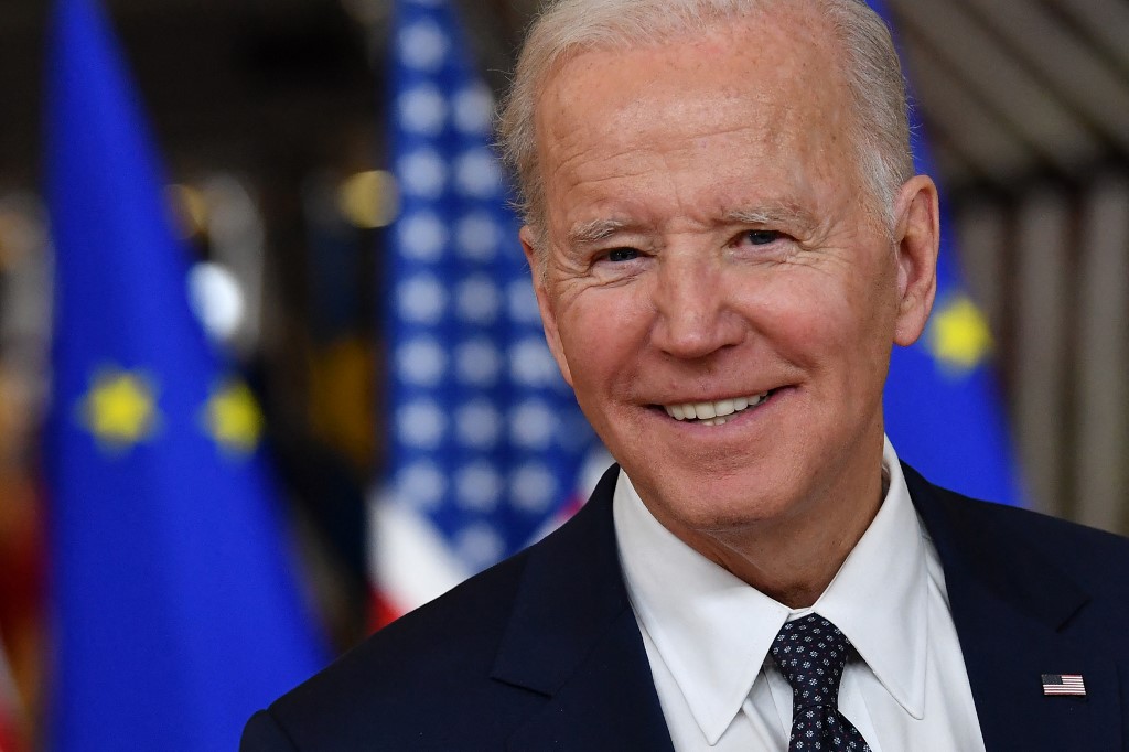 Joe Biden durante la reunión con los miembros de la Unión Europea. (AP)
