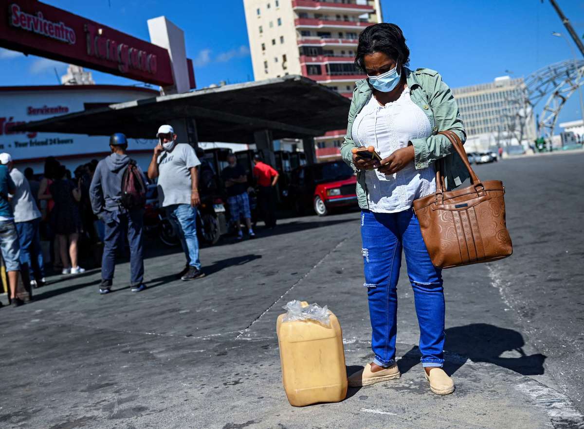 Varios países han pedido a los cubanos una visa de transito para poder estar en sus naciones (AFP)