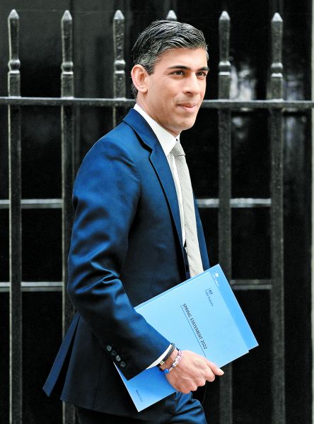Rishi Sunak dio su declaración de primavera en la Cámara de los Comunes. Alastair Grant/AP