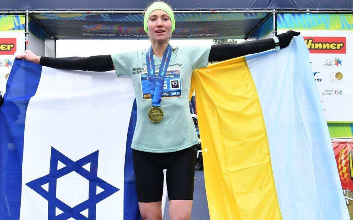Una atleta ucraniana refugiada en Israel gana el Maratón de Jerusalén (AFP)