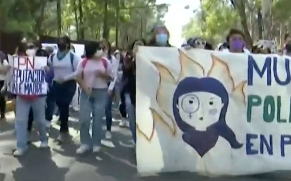 Manifestantes irrumpen en instalaciones del IPN