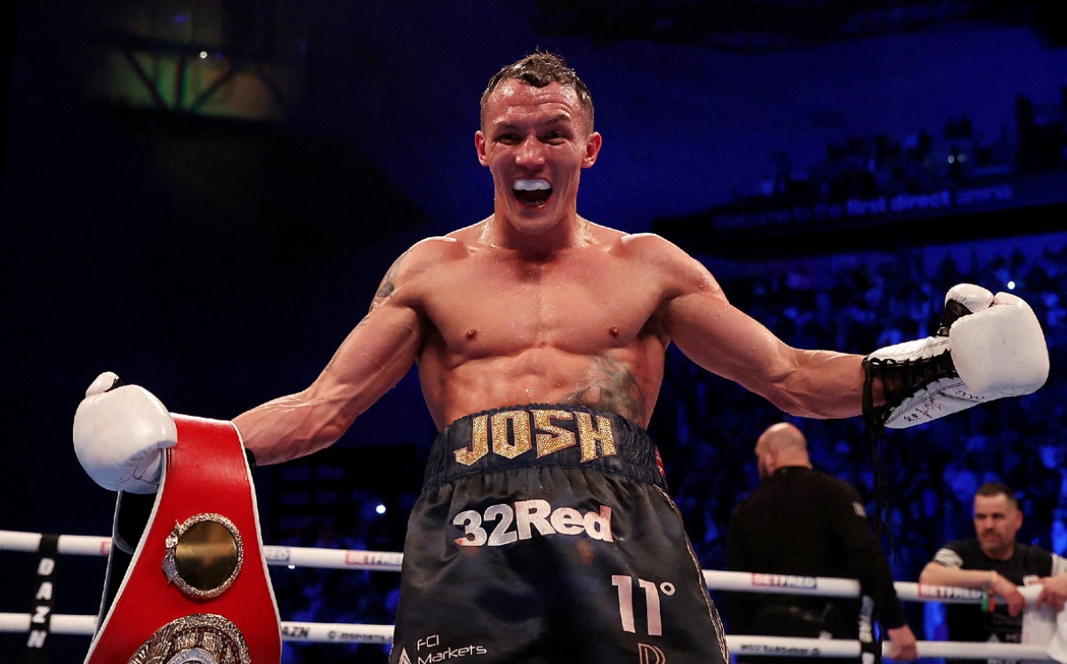 Josh Warrington vence a Kiko Martínez recobra el título FIB (Reuters)