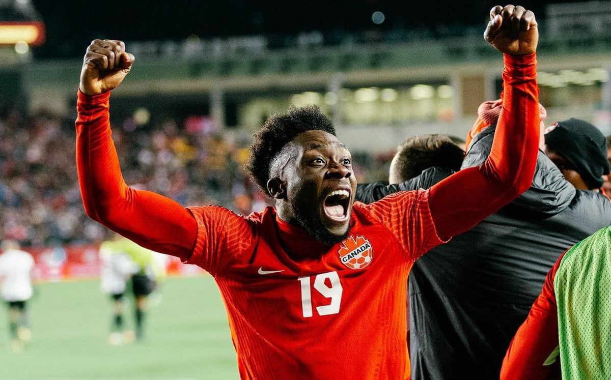 Alphonso Davies rompe en llanto por la clasificación de Canadá a Qatar 2022 (Instagram: @alphonsodavies)