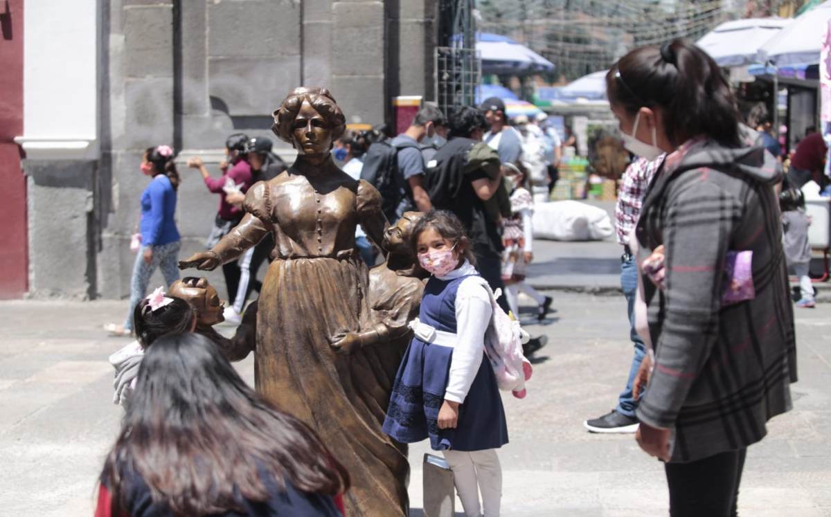 Centro Histórico ordenado y con esculturas de poblanos distinguidos será un producto turísticos: Empresarios | Andrés Lobato